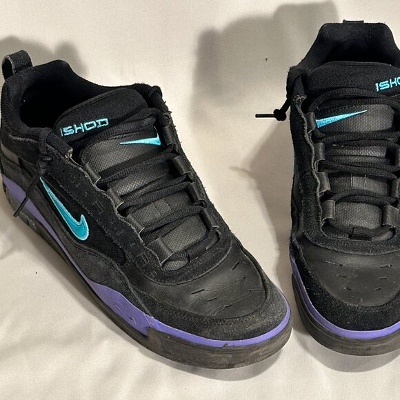 Nike Air Max Ishod - Black/Black/Persian Violet/Dusty Cactus - Picture 4 of 4